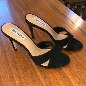 Steve Madden black Evie heels